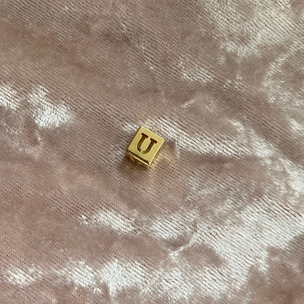 14k Solid “U” Slider Charm - image 1